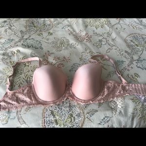 Victoria’s Secret Bombshell Bra size 34DDD
